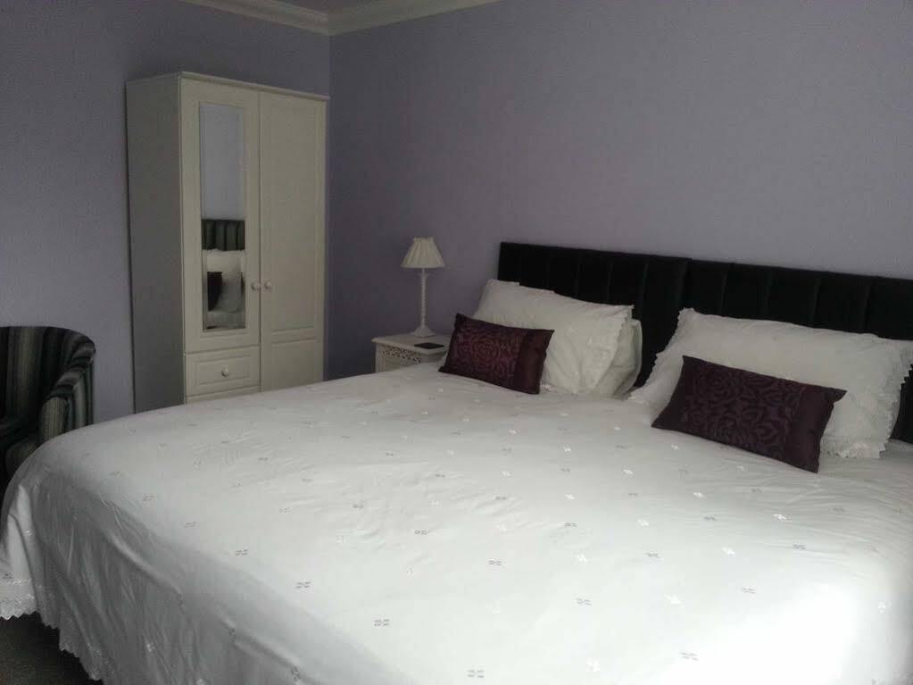 Acer Lodge Bed&Breakfast Mundford Eksteriør billede